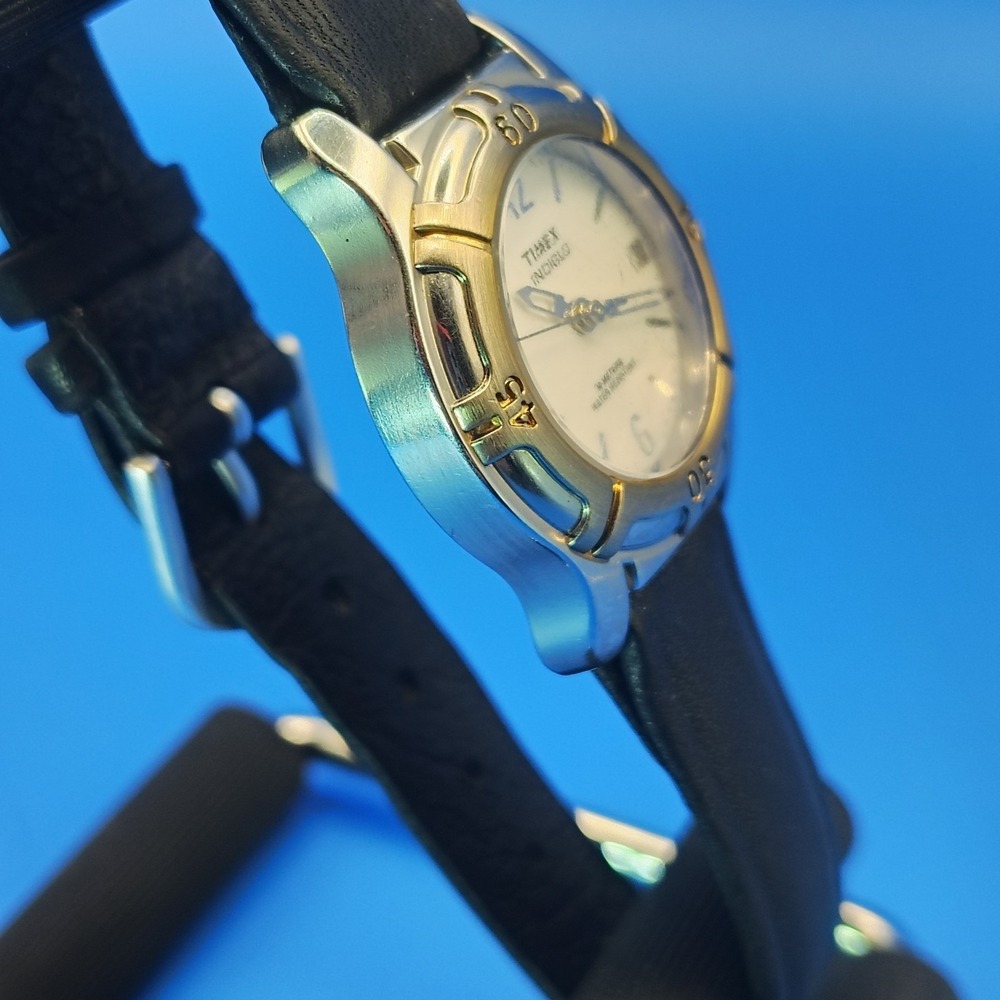 Vintage 1995 Timex Indiglo Expedition‎ Style 26mm Women's Quartz Watch Restored - Picture 3 of 9